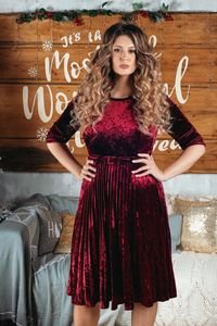 Winter wedding guest dresses red velvet dress for a winter wedding